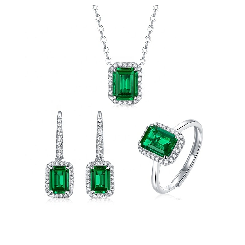 Created Emerald Gemstone Fashion Jewelry Ring for Female